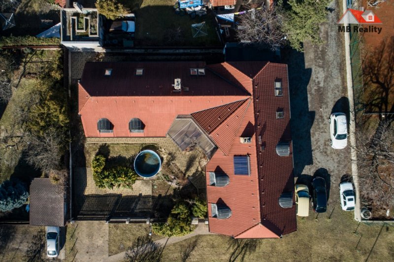 Prodám rodinný dům s obchodem 520m2,pozemek 648m2