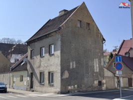 Prodej rodinného domu 4+2 v centru Mimoně
