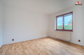 Prodej dvougeneračního domu 2x 4+KK s krásnou zahradou - Velká Hleďsebe 