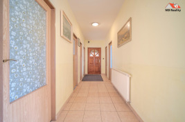 Prodej dvougeneračního domu 2x 4+KK s krásnou zahradou - Velká Hleďsebe 