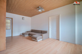 Prodej dvougeneračního domu 2x 4+KK s krásnou zahradou - Velká Hleďsebe 