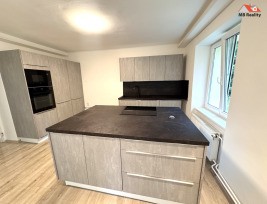 Prodej bytu 2+KK 56,1 m2 + zděný sklep, Zlín, ul. Kamenná
