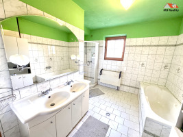 Prodej rodinného domu s garáží 8+1 239m2, zahrada 745m2, Oldřišov