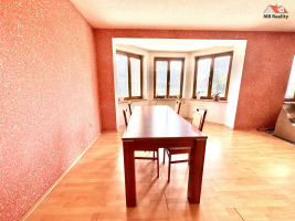 Prodej rodinného domu s garáží 8+1 239m2, zahrada 745m2, Oldřišov