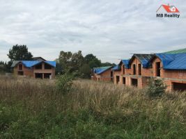 Prodej stavebního pozemku 10.000m2,Popovičky