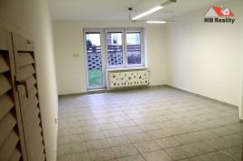 Pronájem rodinného domu 4+kk 180m2 Praha 9 Kyje