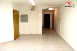 Pronájem rodinného domu 4+kk 180m2 Praha 9 Kyje