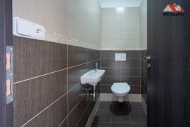 Prodám rodinný dům 8+kk,254m2,pozemek 912m2, Osnice